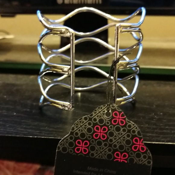 Bangle - Picture 2 of 2